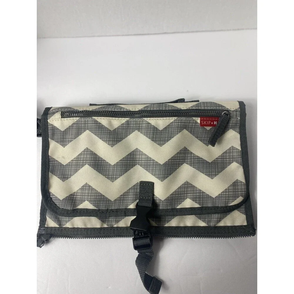 Skip Hop Messenger Diaper Bag Side Pouch Stroller Straps White-Grey-NO MAT